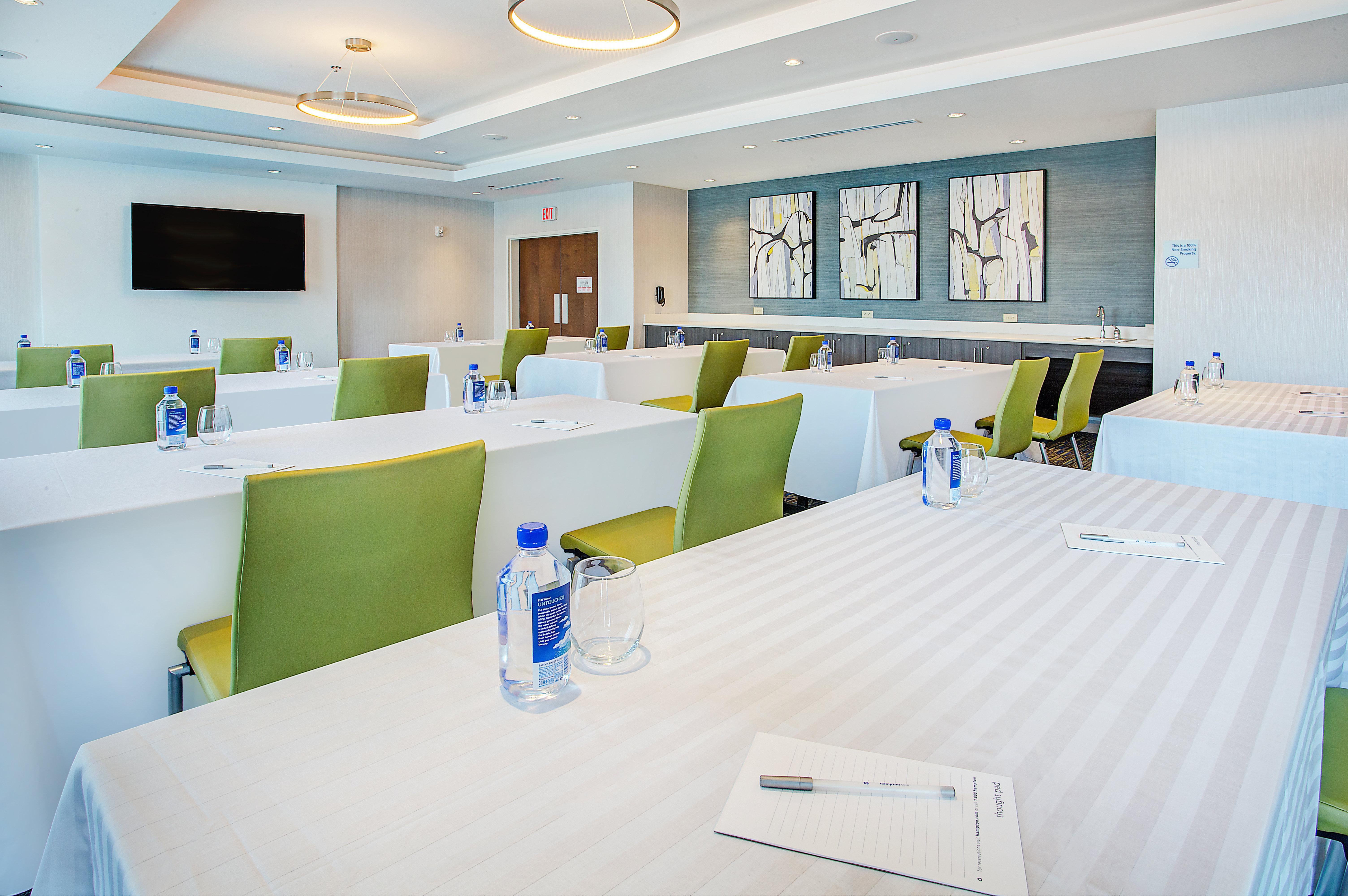 Holiday Inn Express & Suites Covington By Ihg Екстериор снимка