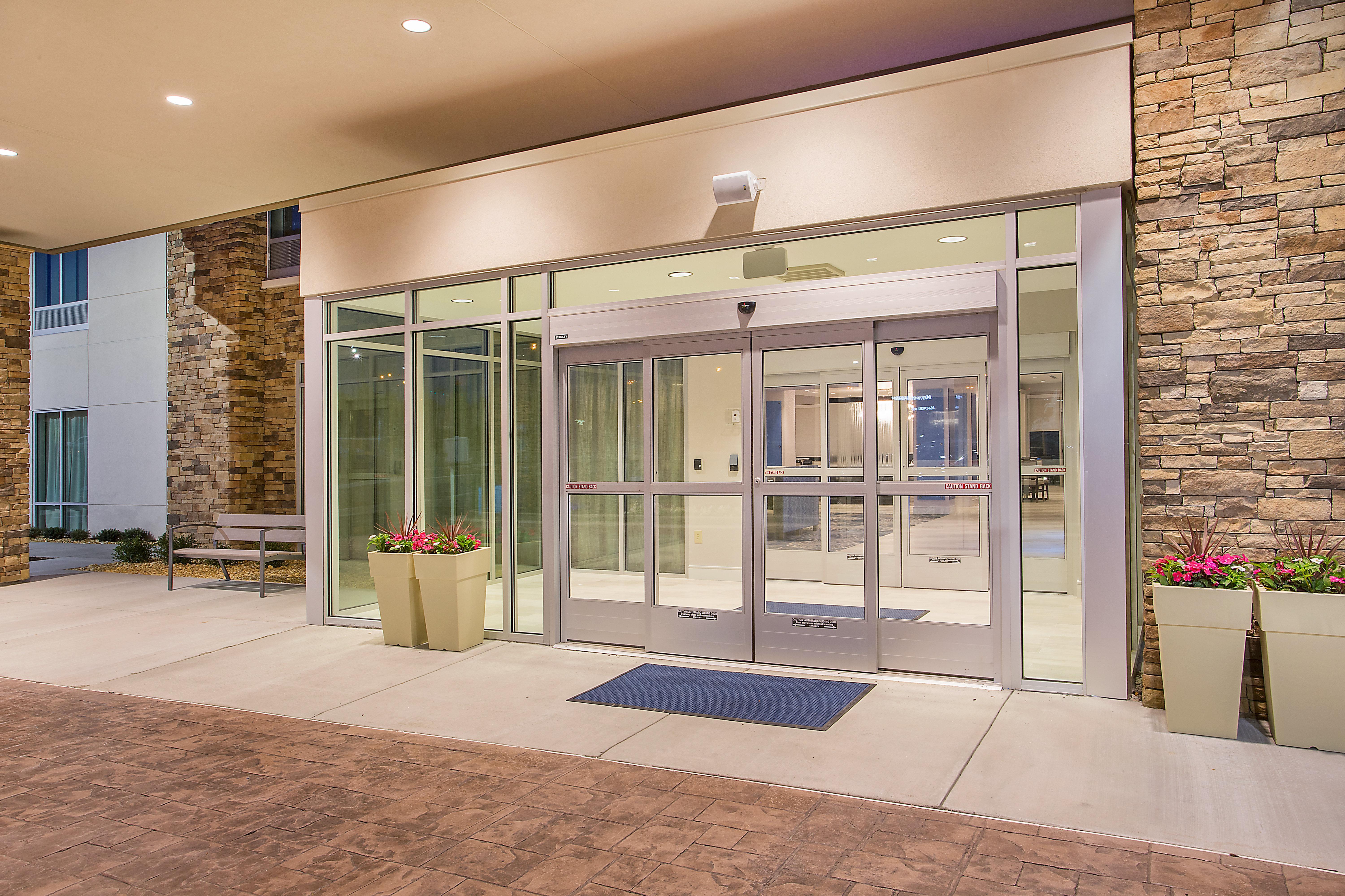 Holiday Inn Express & Suites Covington By Ihg Екстериор снимка