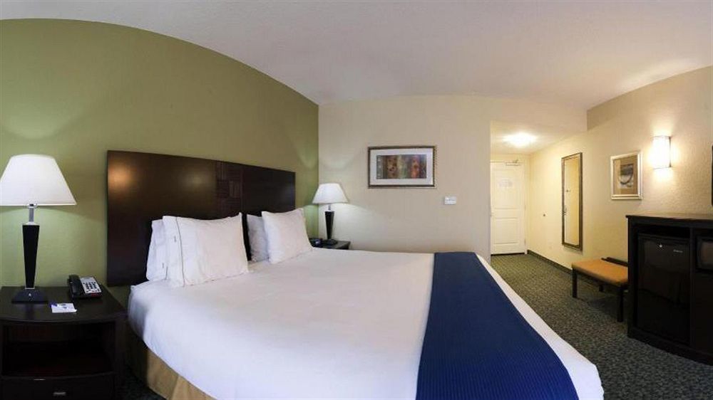 Holiday Inn Express & Suites Covington By Ihg Екстериор снимка